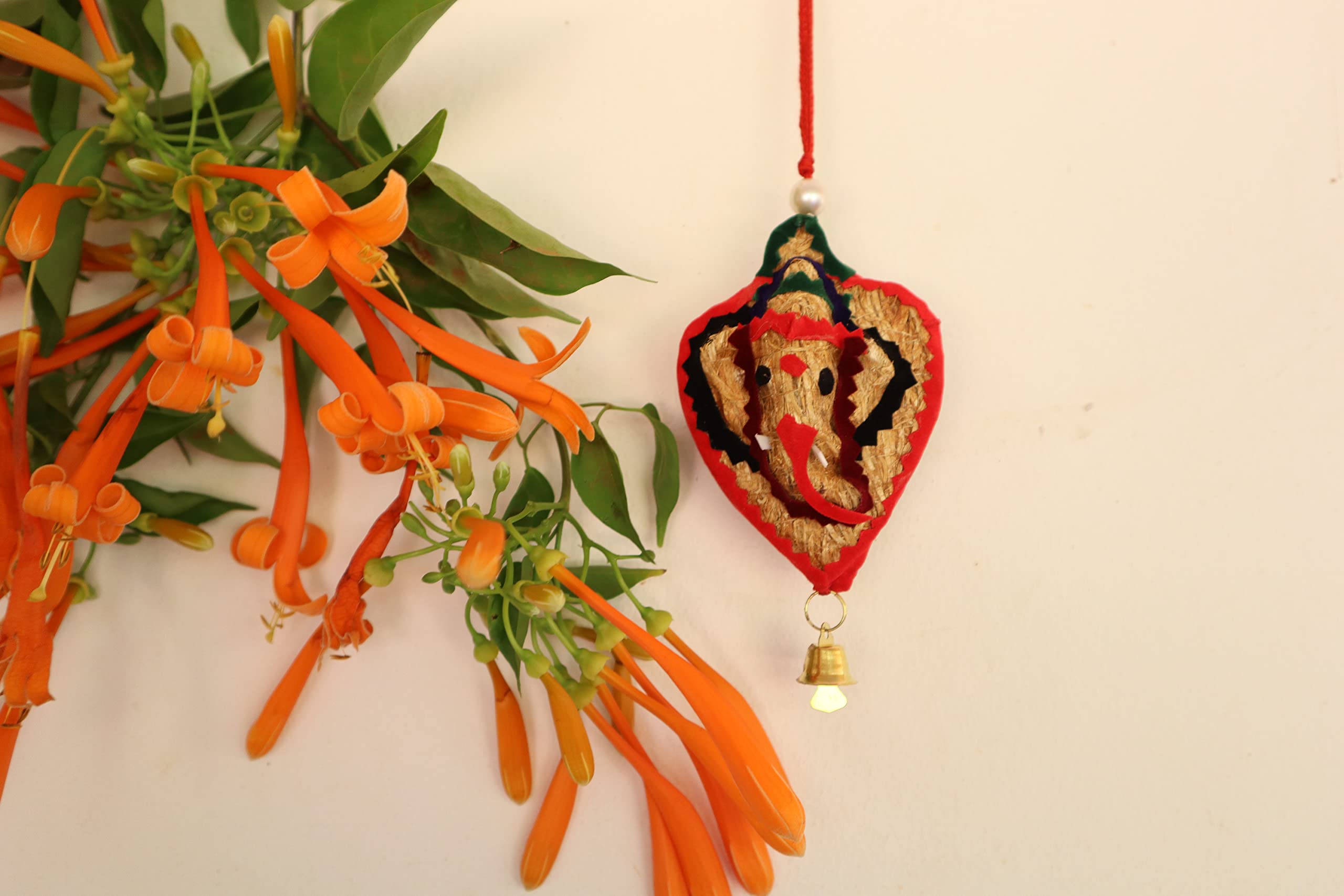 Usira Vetiver Leafe Hanging Ganesha Ji Pack Of 6,Ganpati Wall And Pooja Room Hanging And From Lavancha Root Sculpture Lord Ganes